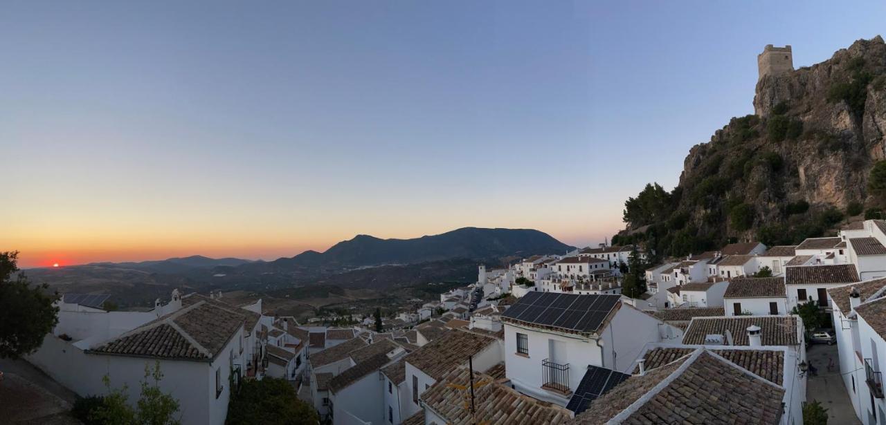 Villa Casa “El Zumaque” En Zahara De La Sierra Exterior foto